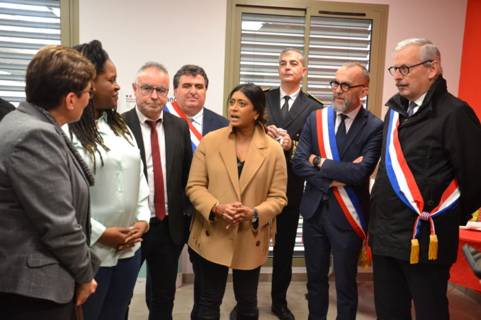 Visite ministérielle du 9 février 2024 - Échange avec une usagère
Visite ministérielle du 9 février 2024 - Échange avec une usagère