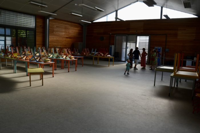 Visite école provisoire5 - août 2024 - La cantine au calme... Visite école provisoire5 - août 2024 - La cantine au calme...