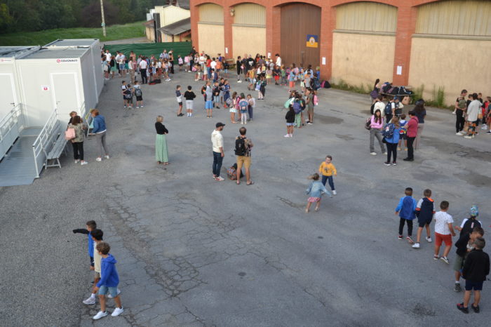 Rentrée 2024 - Samatan - Vue de la cour Rentrée 2024 - Samatan - Vue de la cour