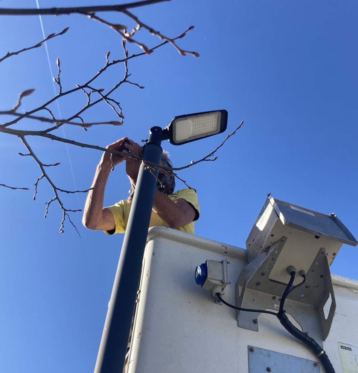 Travaux éclairage base de loisirs