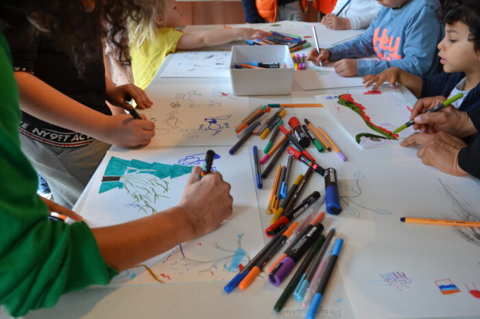 12dessin collectif médiathèque - avril 2025 12dessin collectif médiathèque - avril 2025