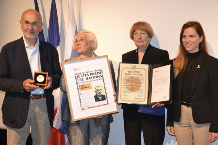 Cérémonie René Escafre - 18 mai 2025 - 4 - Remise du diplôme d'honneur en présence d'osant Menachem, représentante de l'ambassade d'Israël.