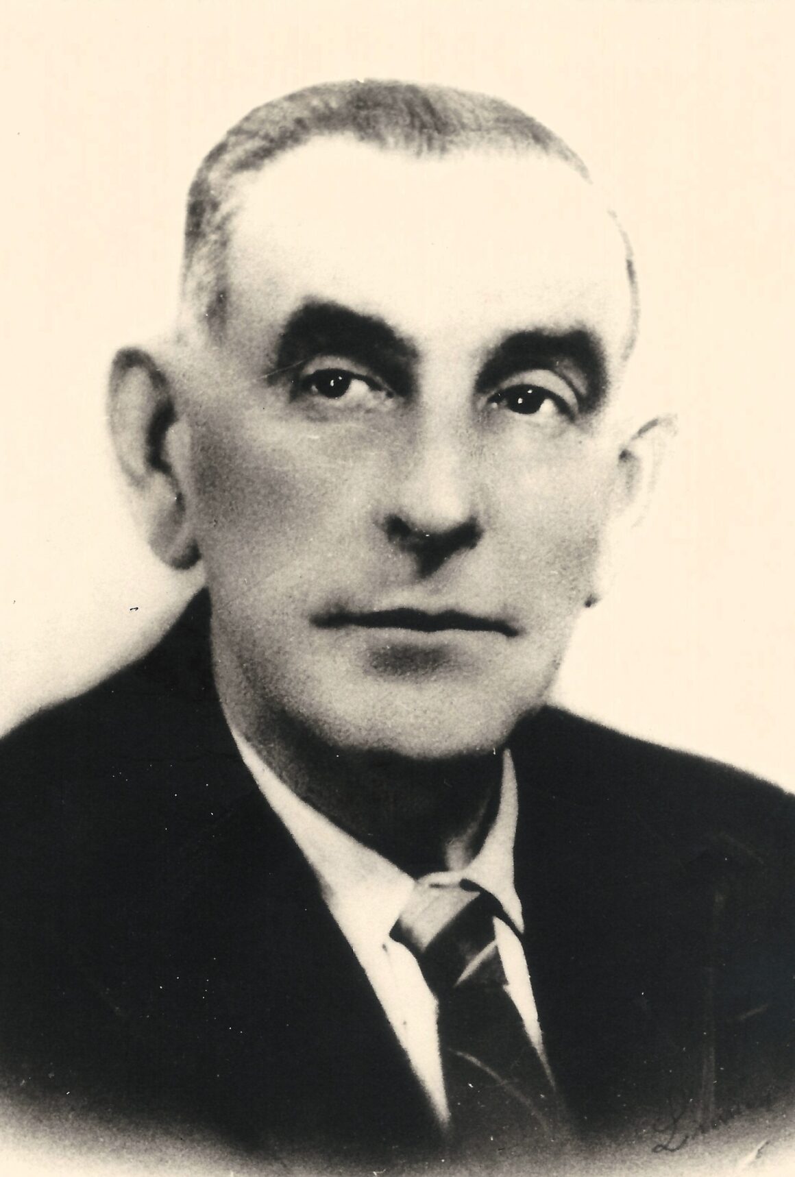 Dossier - René ESCAFRE - mag 50