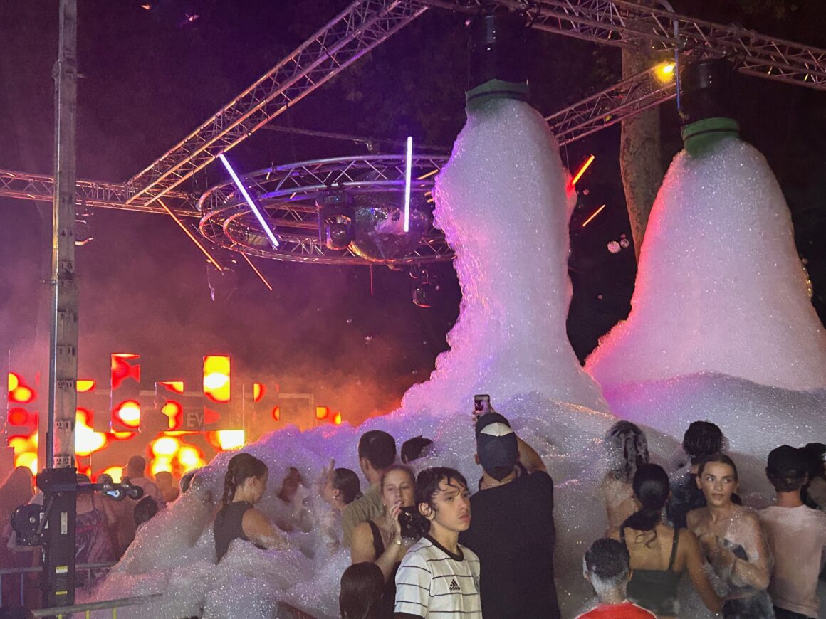 comité des fêtes - mousse