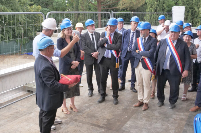 Architecte invite à fixer Architecte invite à fixer