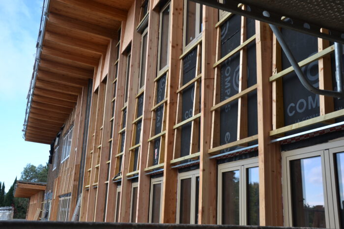 Chantier école Yves Chaze - octobre 2025 - bardage Chantier école Yves Chaze - octobre 2025 - bardage