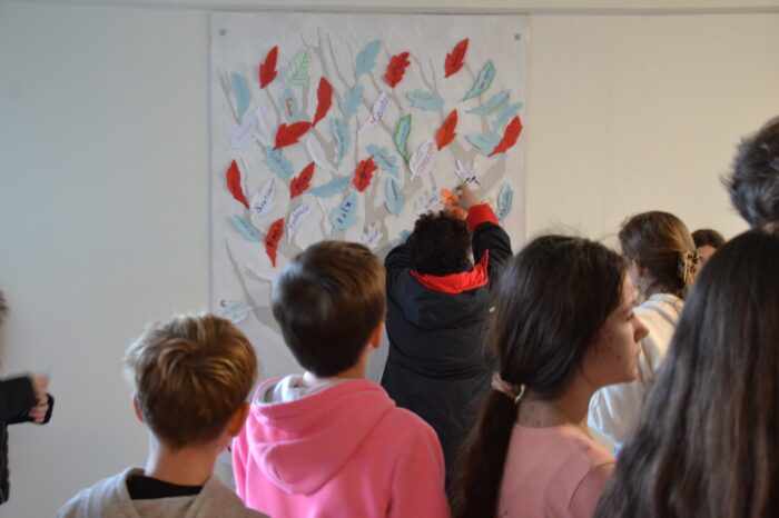 DSC_0636 - Arbre virtuel avec message sur la laïcité