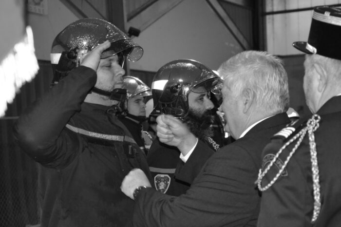 Sainte-barbe6 2026 - Bernard Gendre, président du Sdis 32 remet son grade à Yann Donmain. Sainte-barbe6 2026 - Bernard Gendre, président du Sdis 32 remet son grade à Yann Donmain.