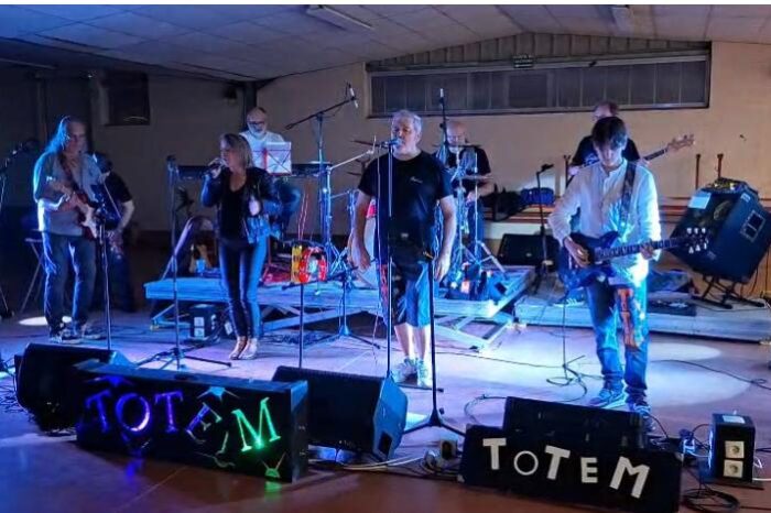 Fête locale - Totem